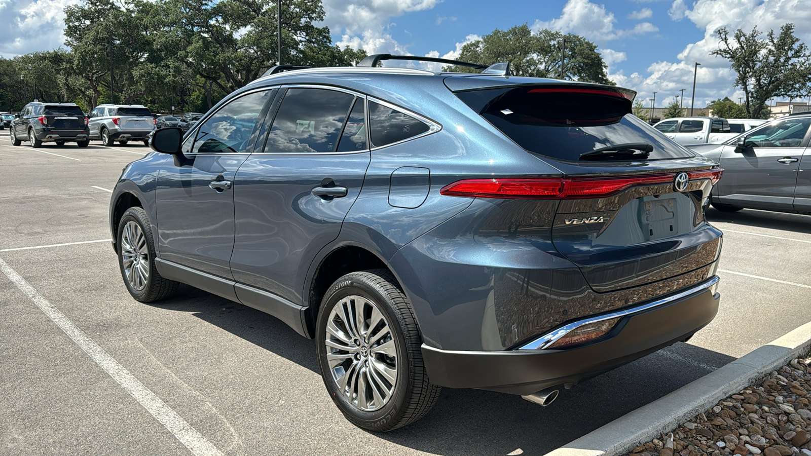 2024 Toyota Venza Limited 4