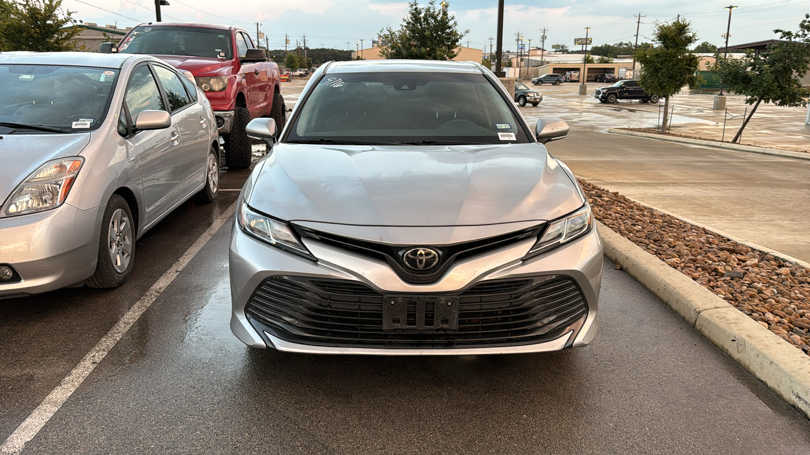 2018 Toyota Camry LE 3