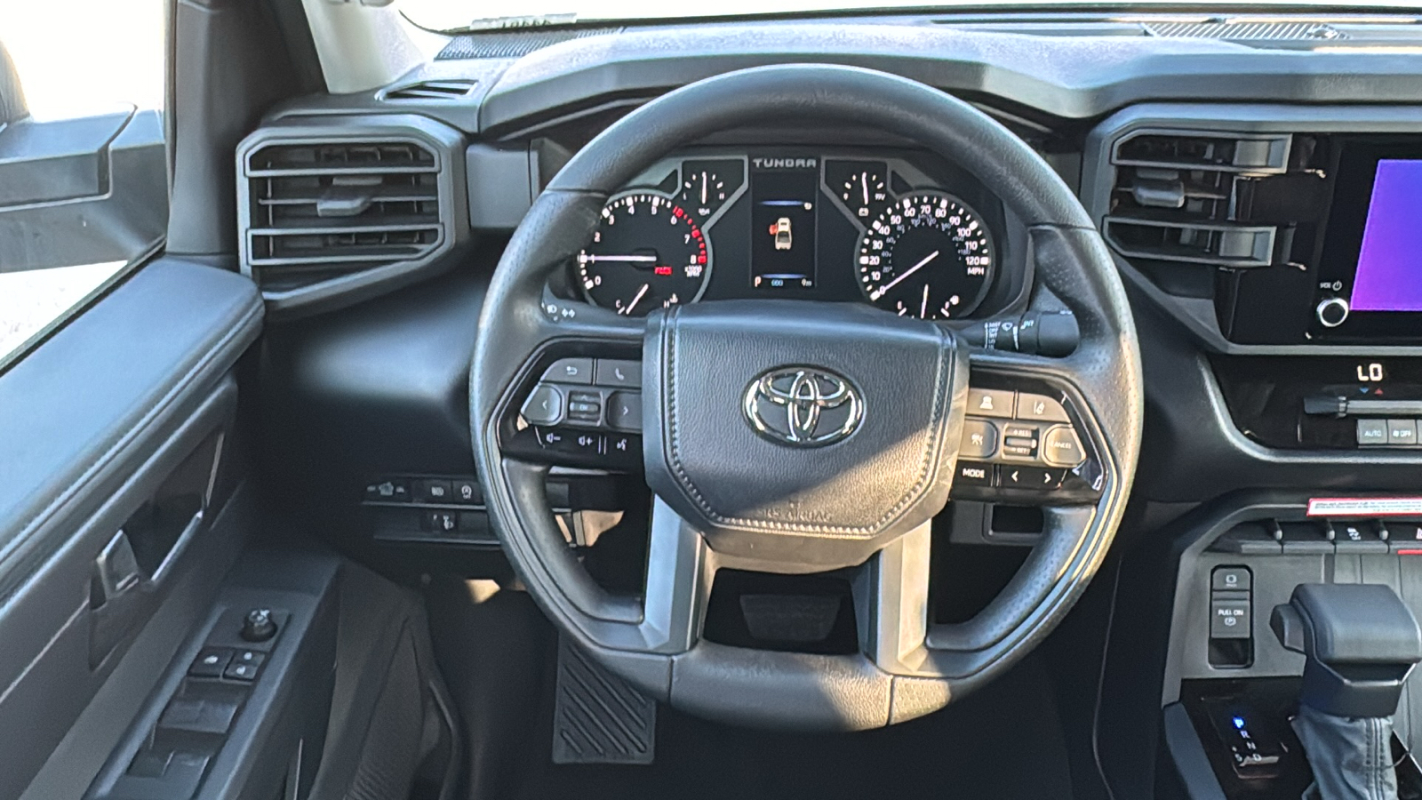 2024 Toyota Tundra SR 18