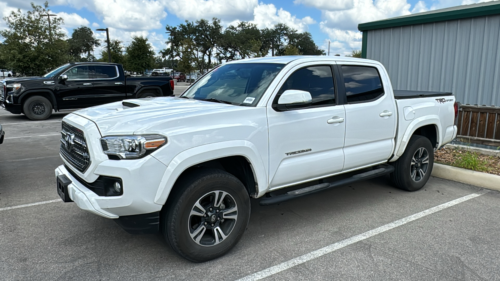 2016 Toyota Tacoma TRD Sport 3