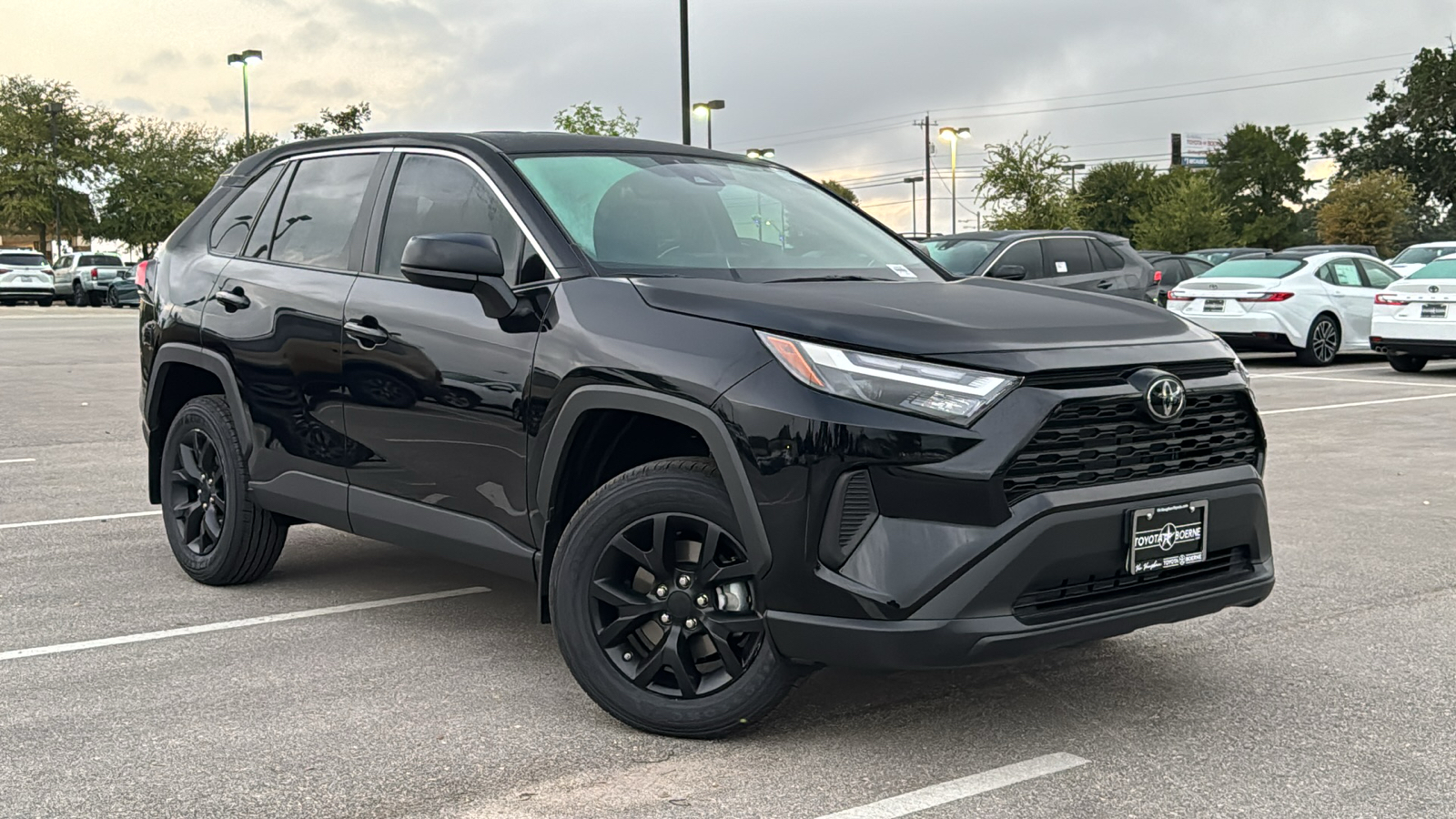 2024 Toyota RAV4 LE 24