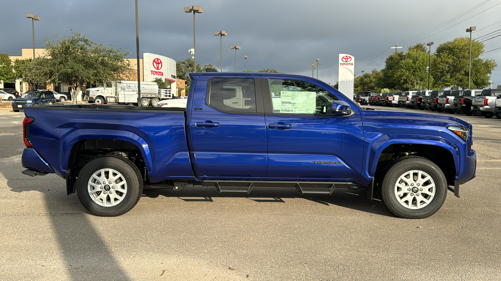 2024 Toyota Tacoma SR5 8