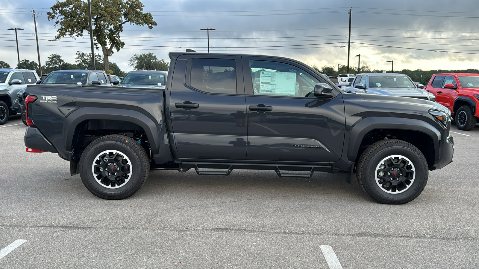 2024 Toyota Tacoma TRD Off-Road 8