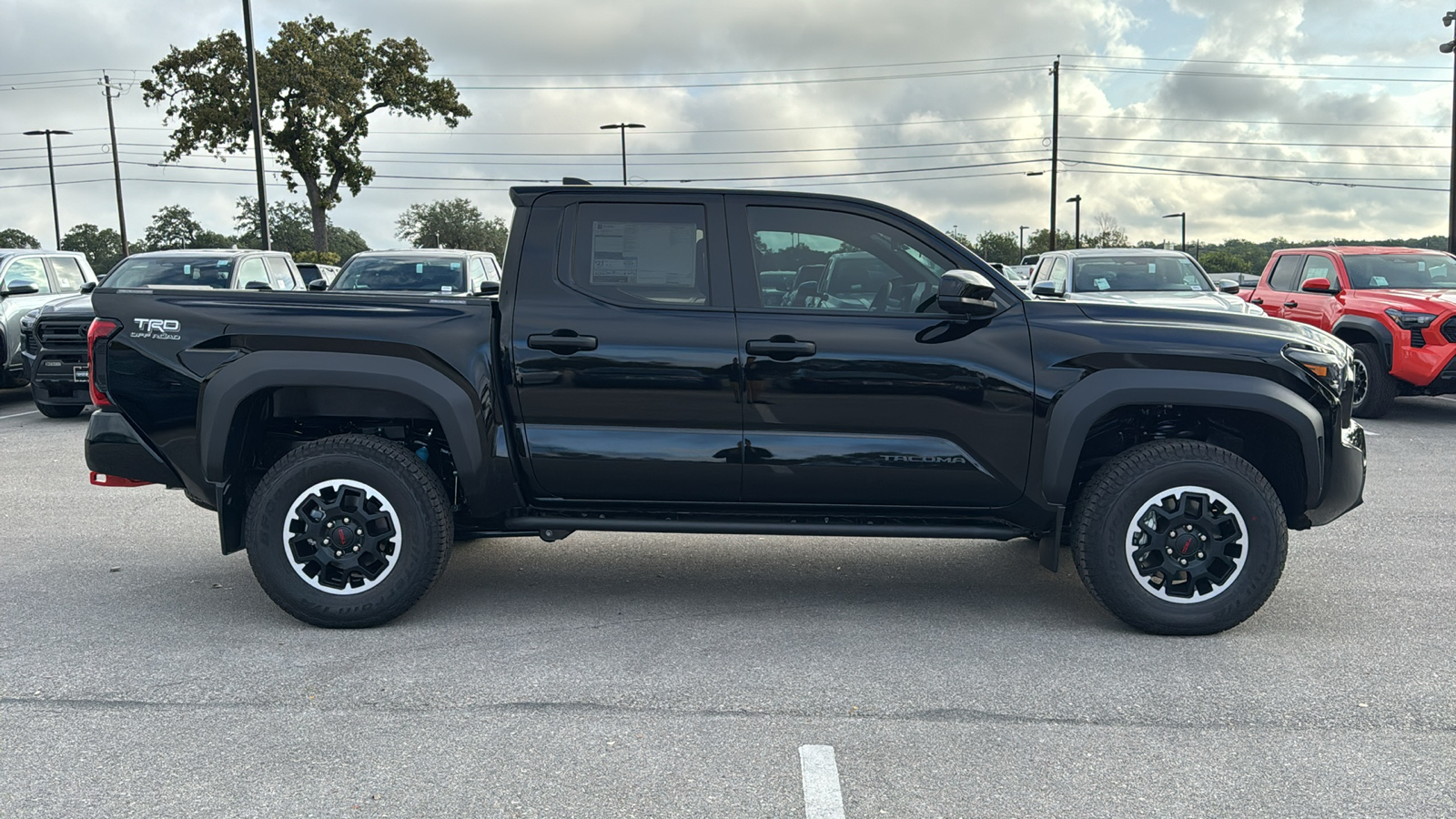 2024 Toyota Tacoma TRD Off-Road 8