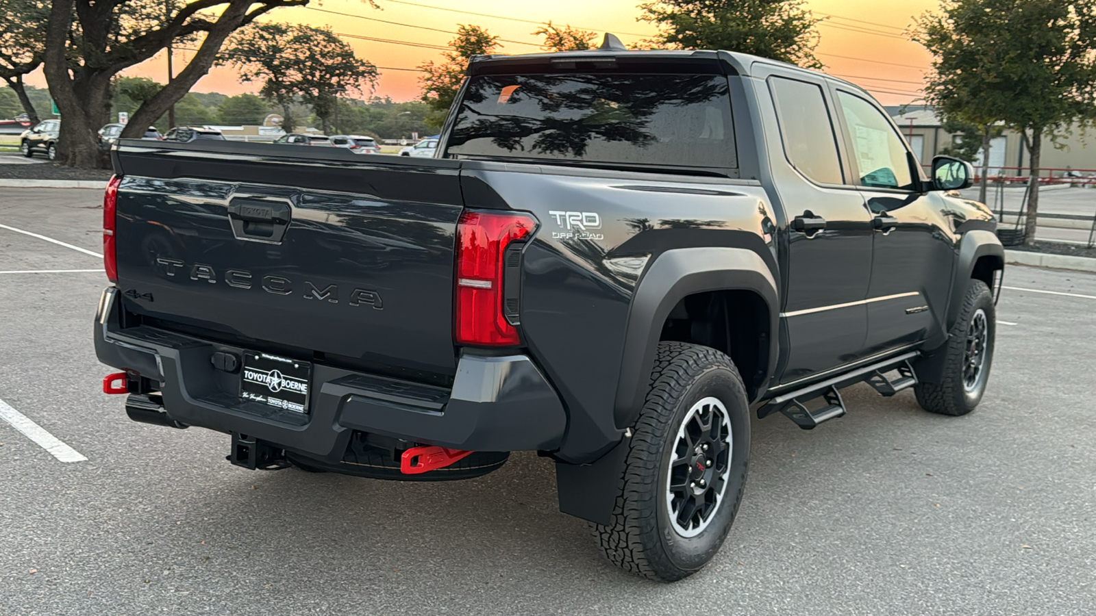 2024 Toyota Tacoma TRD Off-Road 8