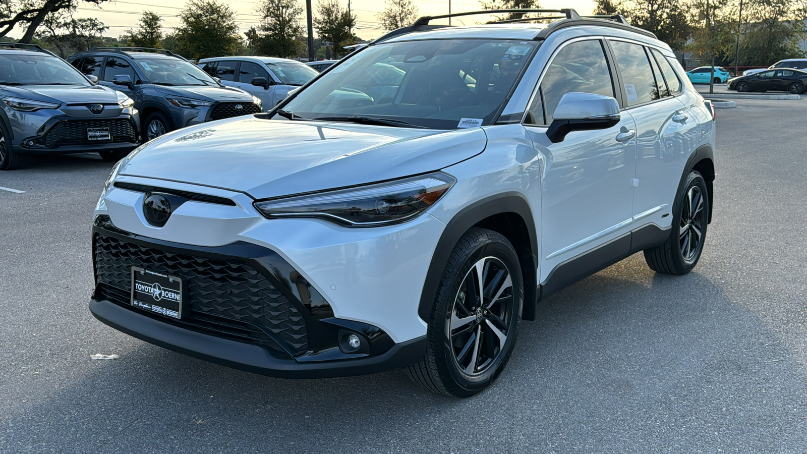 2024 Toyota Corolla Cross Hybrid XSE 3