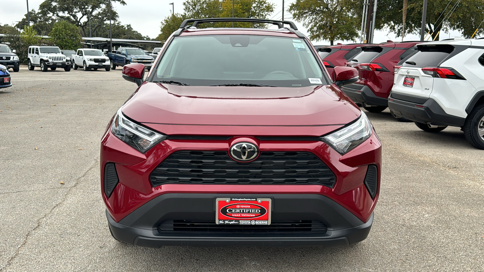 2023 Toyota RAV4 XLE 3