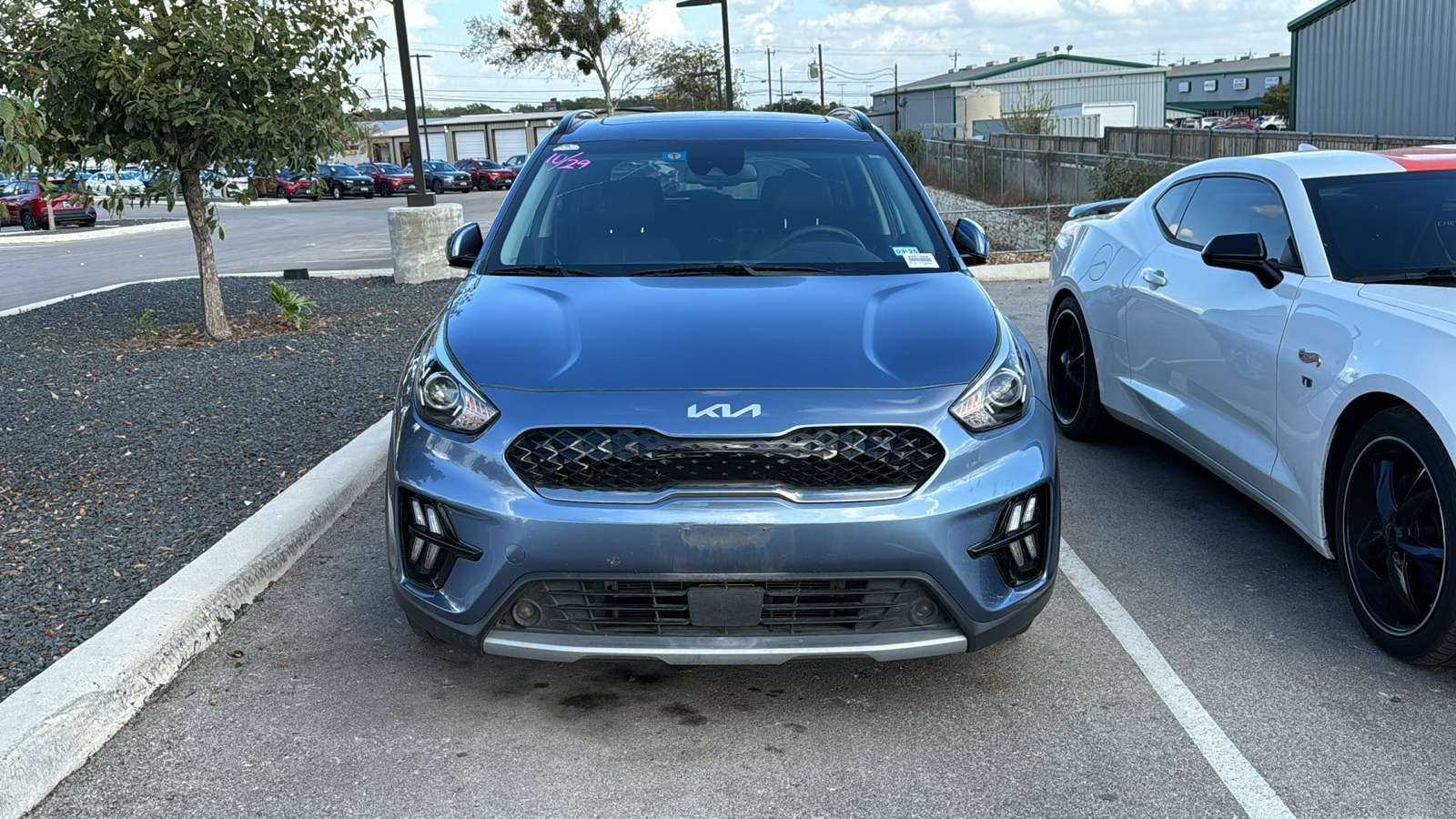 2022 Kia Niro Touring 2