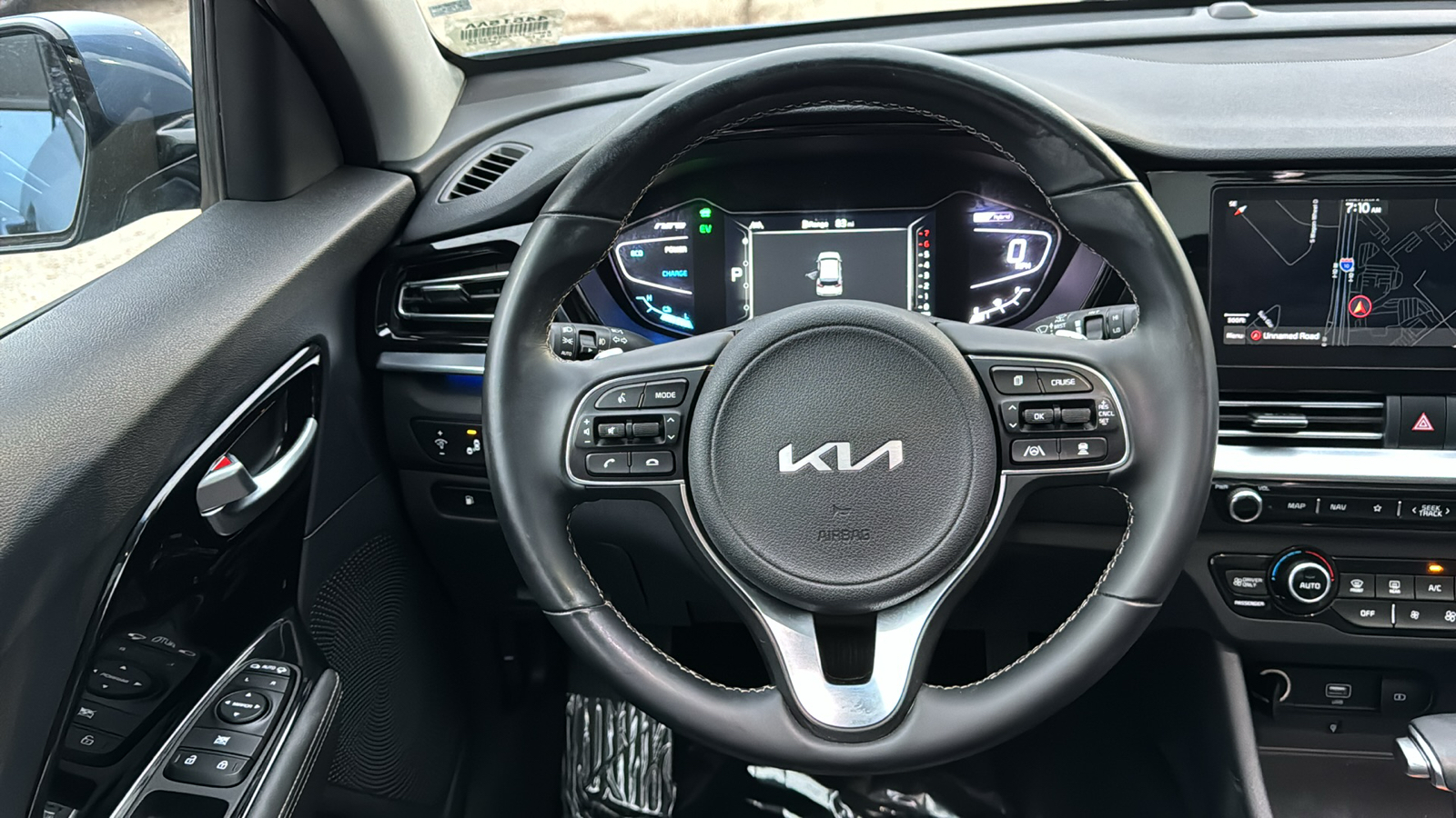 2022 Kia Niro Touring 27