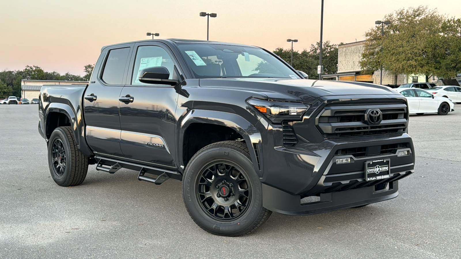 2024 Toyota Tacoma SR5 24