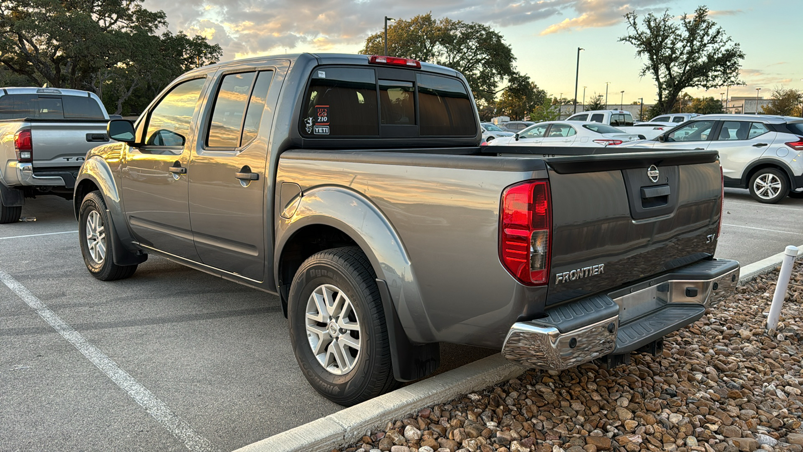 2020 Nissan Frontier SV 4