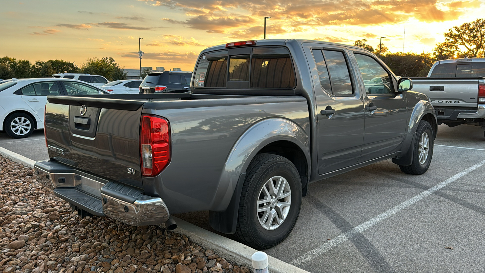 2020 Nissan Frontier SV 6