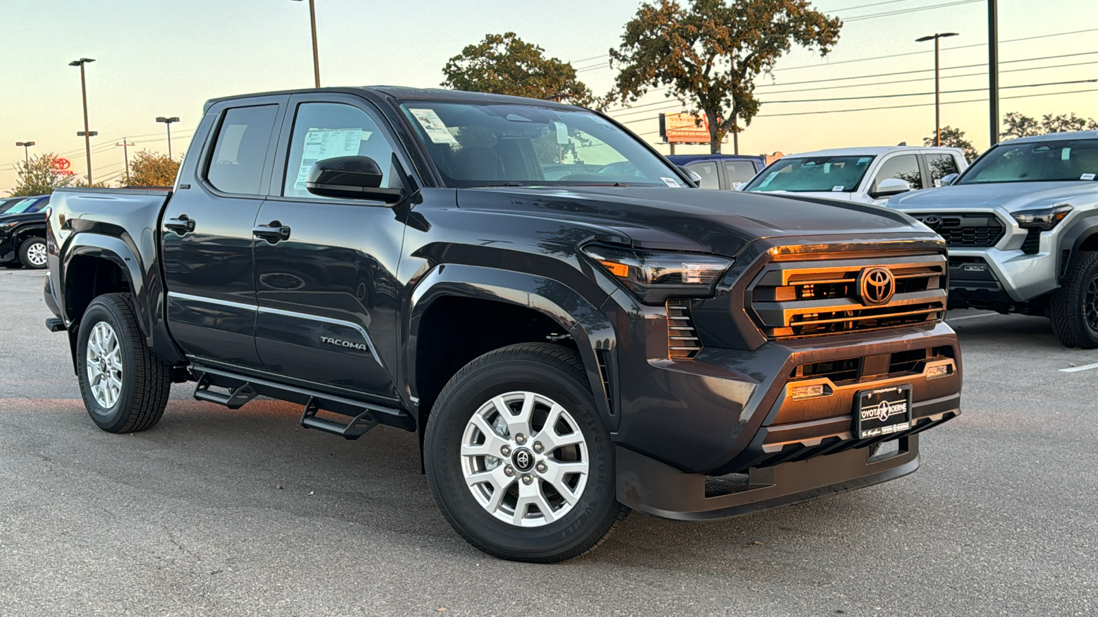 2024 Toyota Tacoma SR5 24