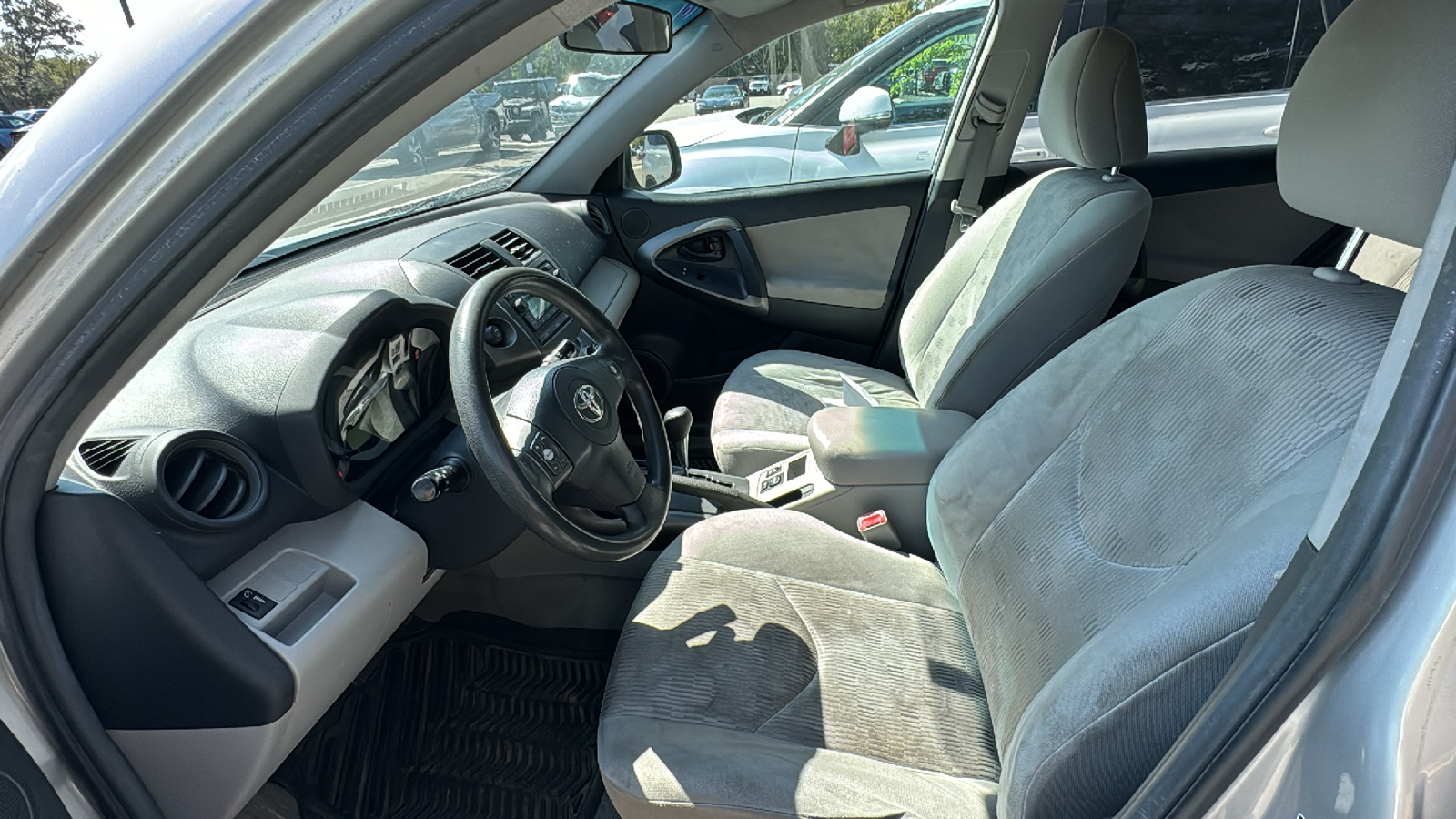 2012 Toyota RAV4 Base 7