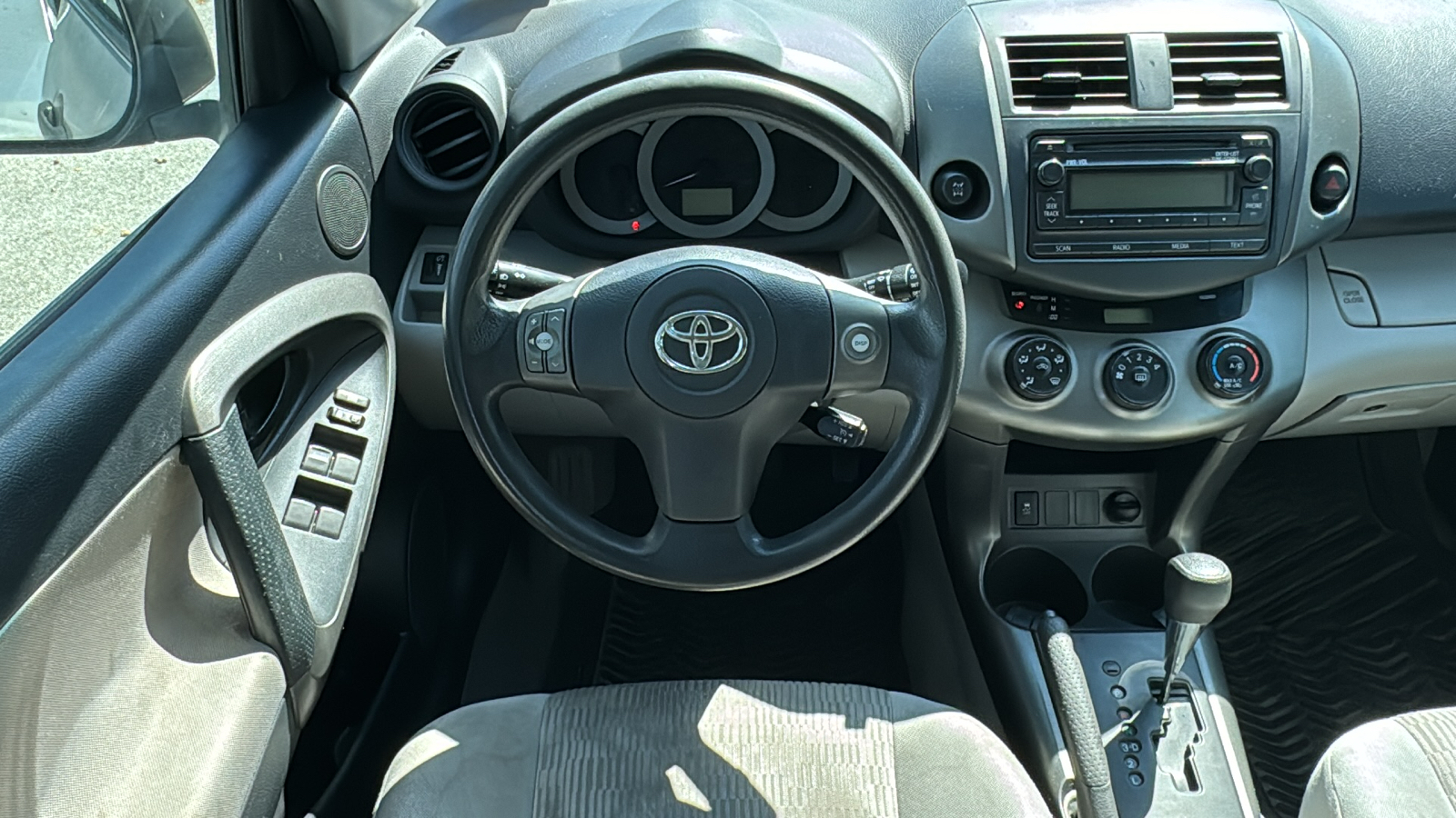 2012 Toyota RAV4 Base 10