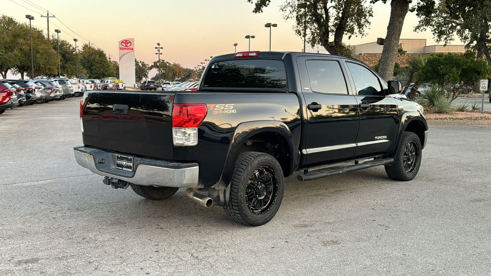 2013 Toyota Tundra Grade 8