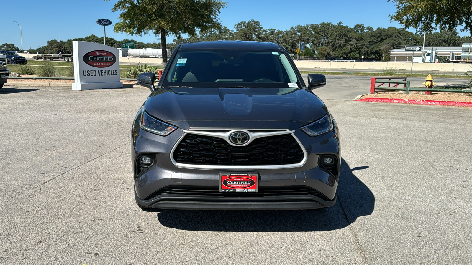 2021 Toyota Highlander LE 2