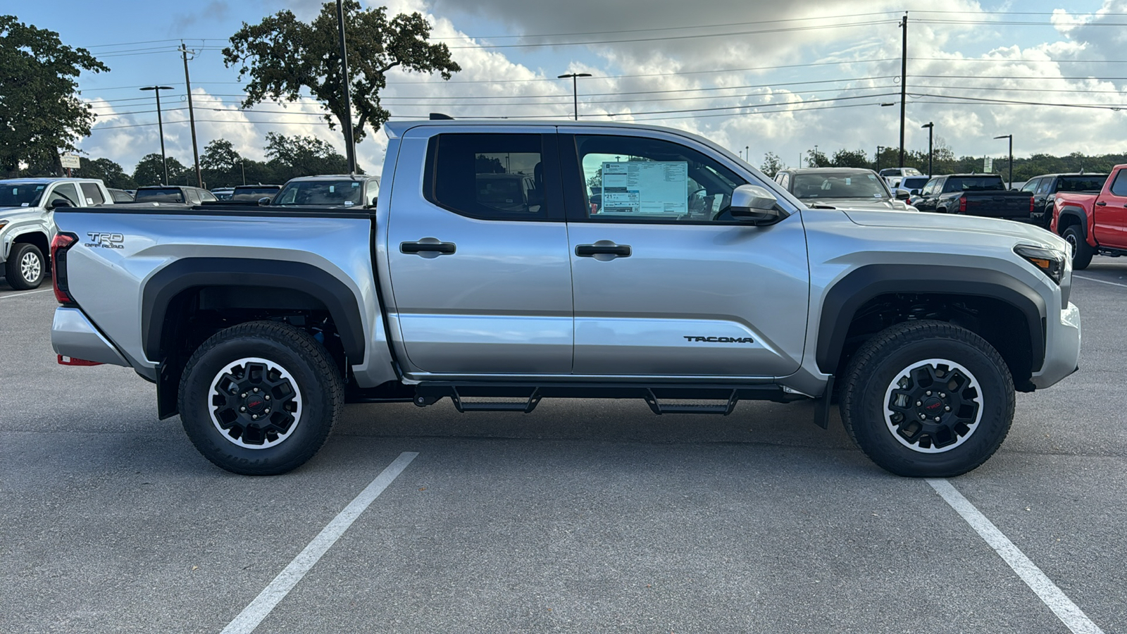 2024 Toyota Tacoma TRD Off-Road 8