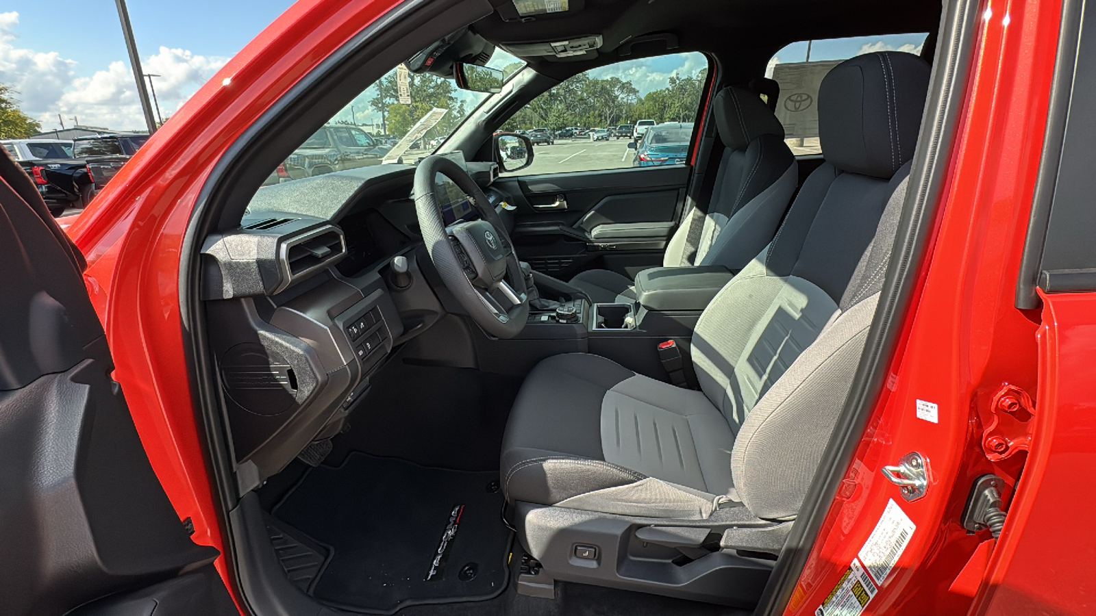 2024 Toyota Tacoma TRD Off-Road 13