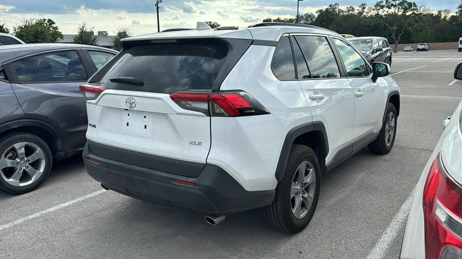 2024 Toyota RAV4 XLE 6