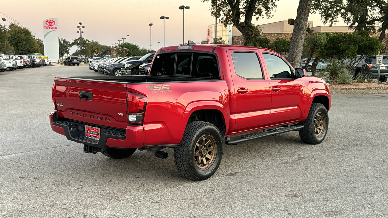 2023 Toyota Tacoma SR V6 8