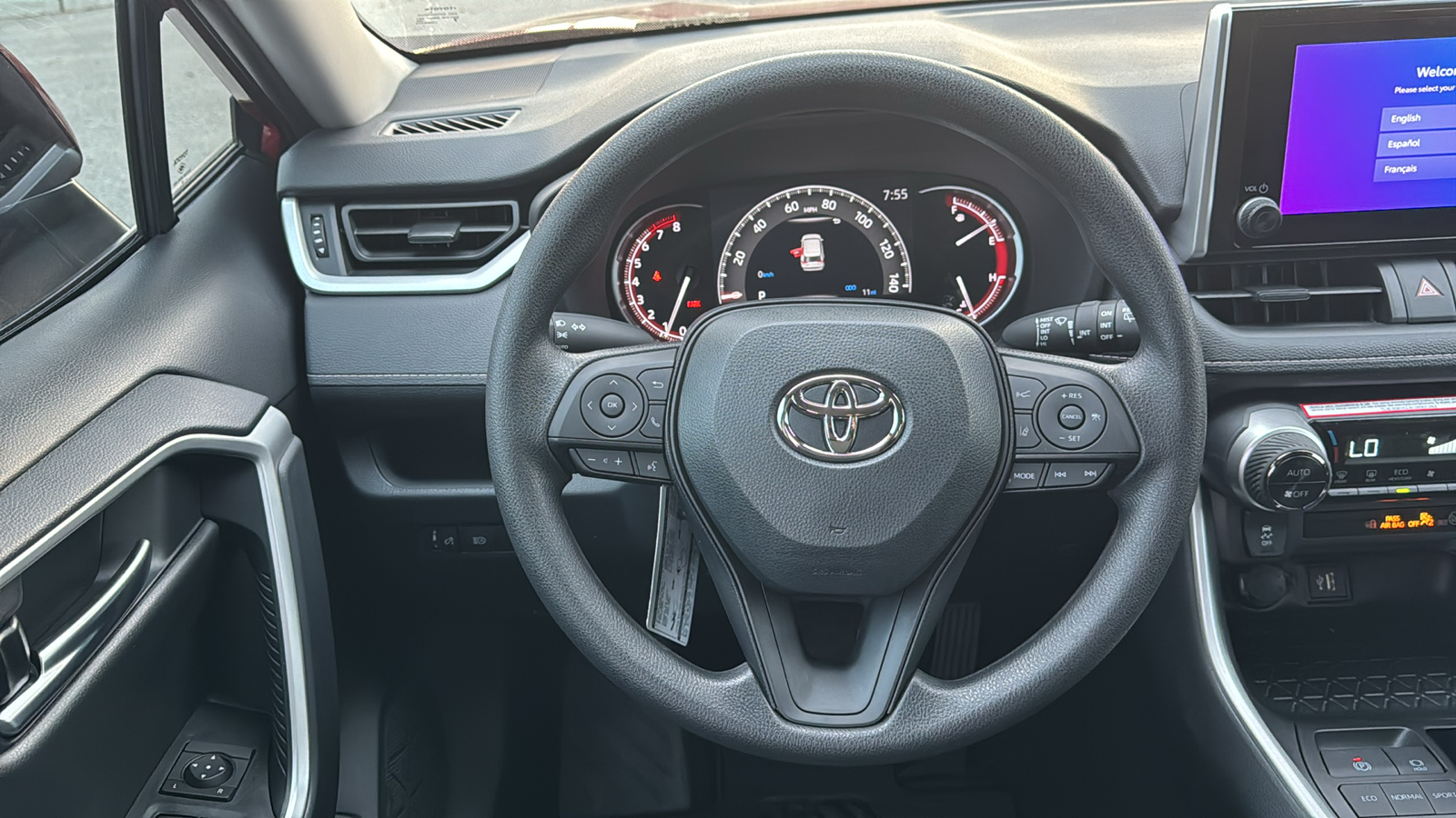 2024 Toyota RAV4 XLE 17