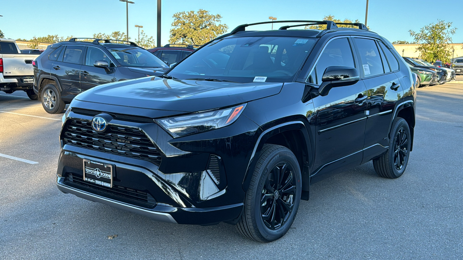 2024 Toyota RAV4 Hybrid SE 3