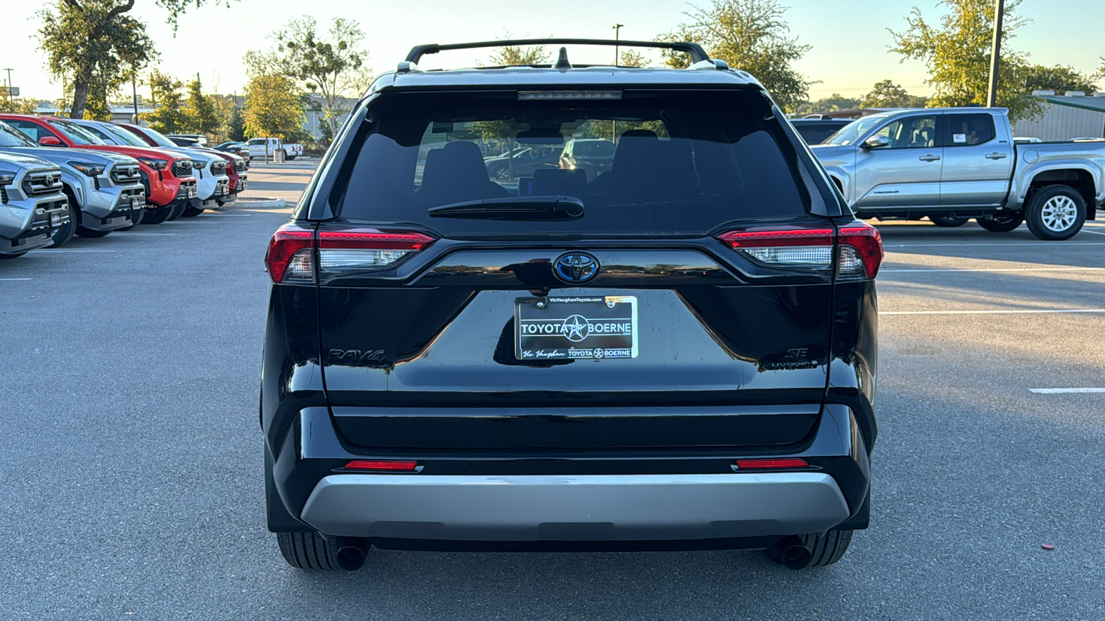 2024 Toyota RAV4 Hybrid SE 6