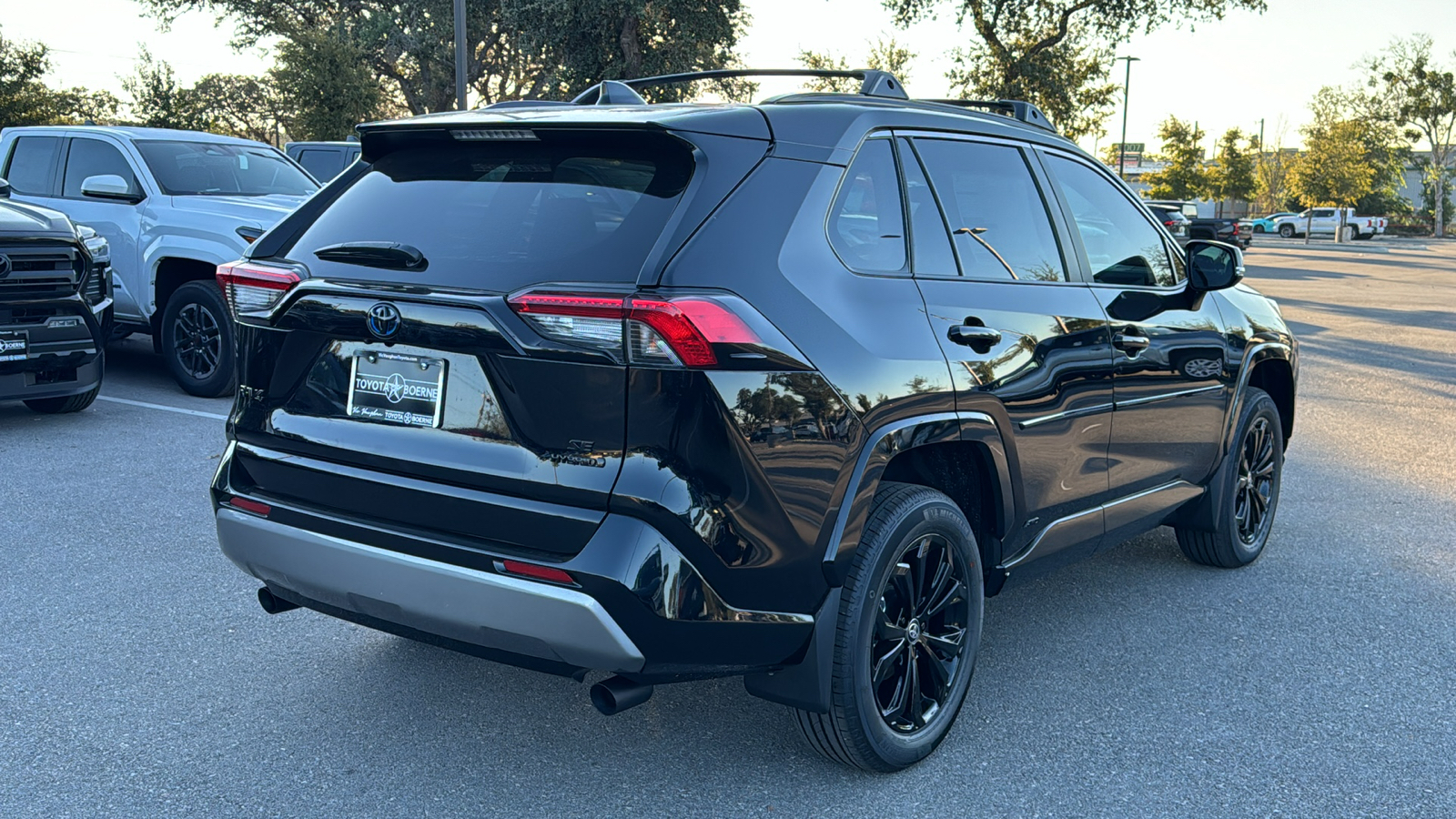 2024 Toyota RAV4 Hybrid SE 7