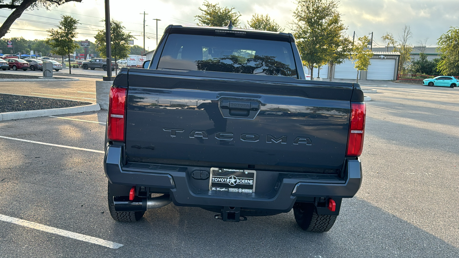 2024 Toyota Tacoma TRD Off-Road 6