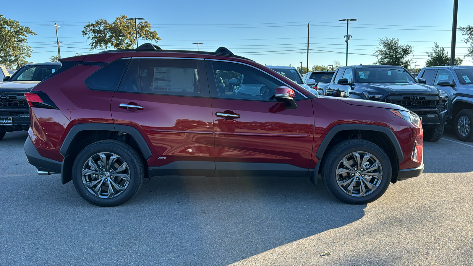 2024 Toyota RAV4 Hybrid Limited 8