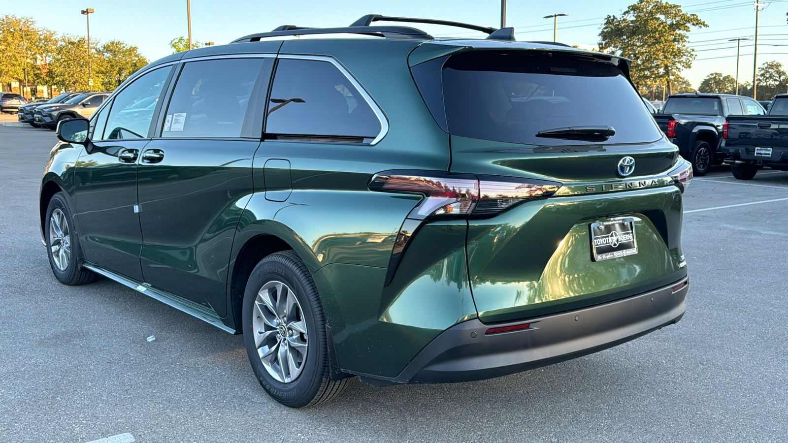 2024 Toyota Sienna XLE 6