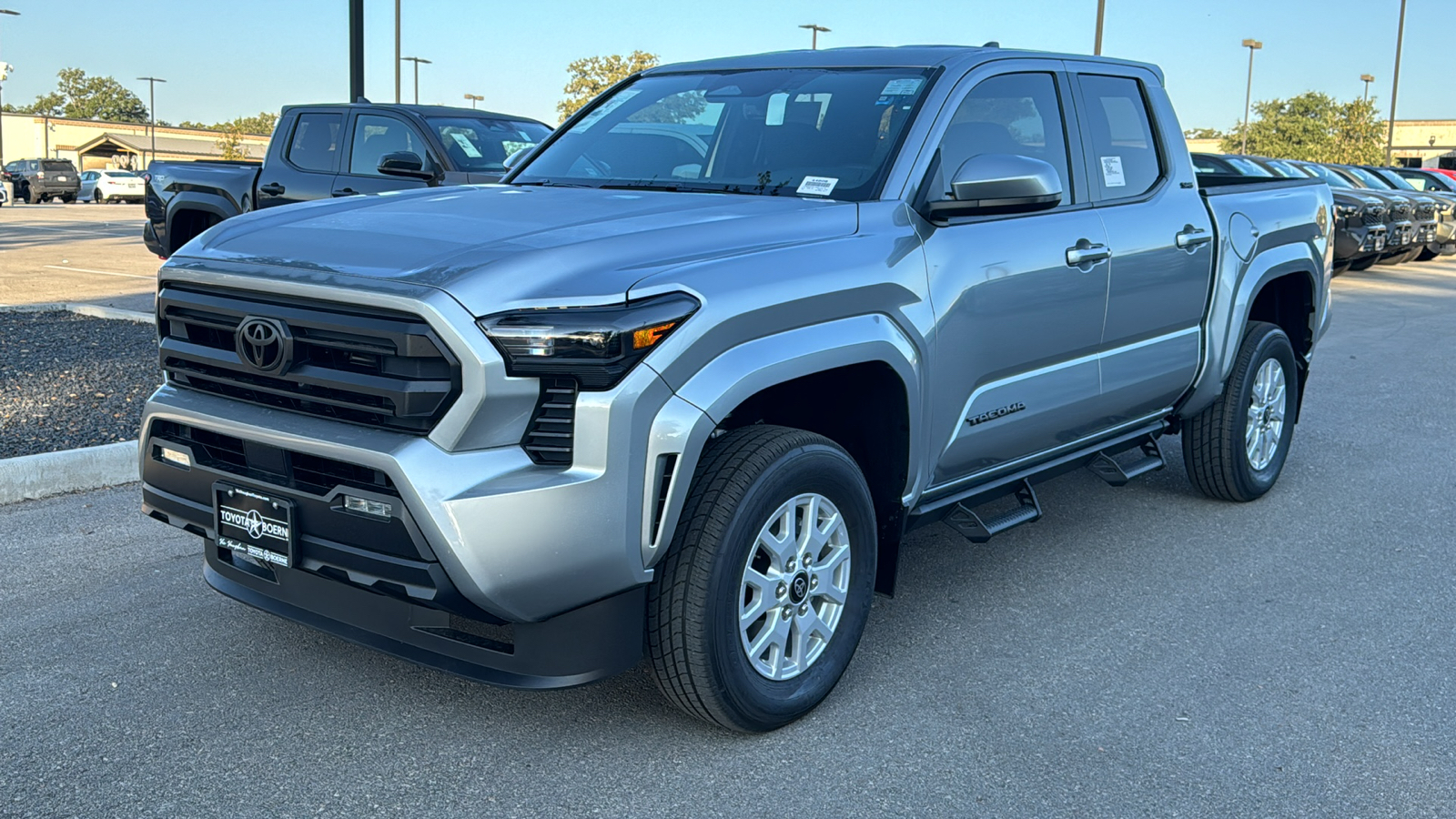 2024 Toyota Tacoma SR5 3