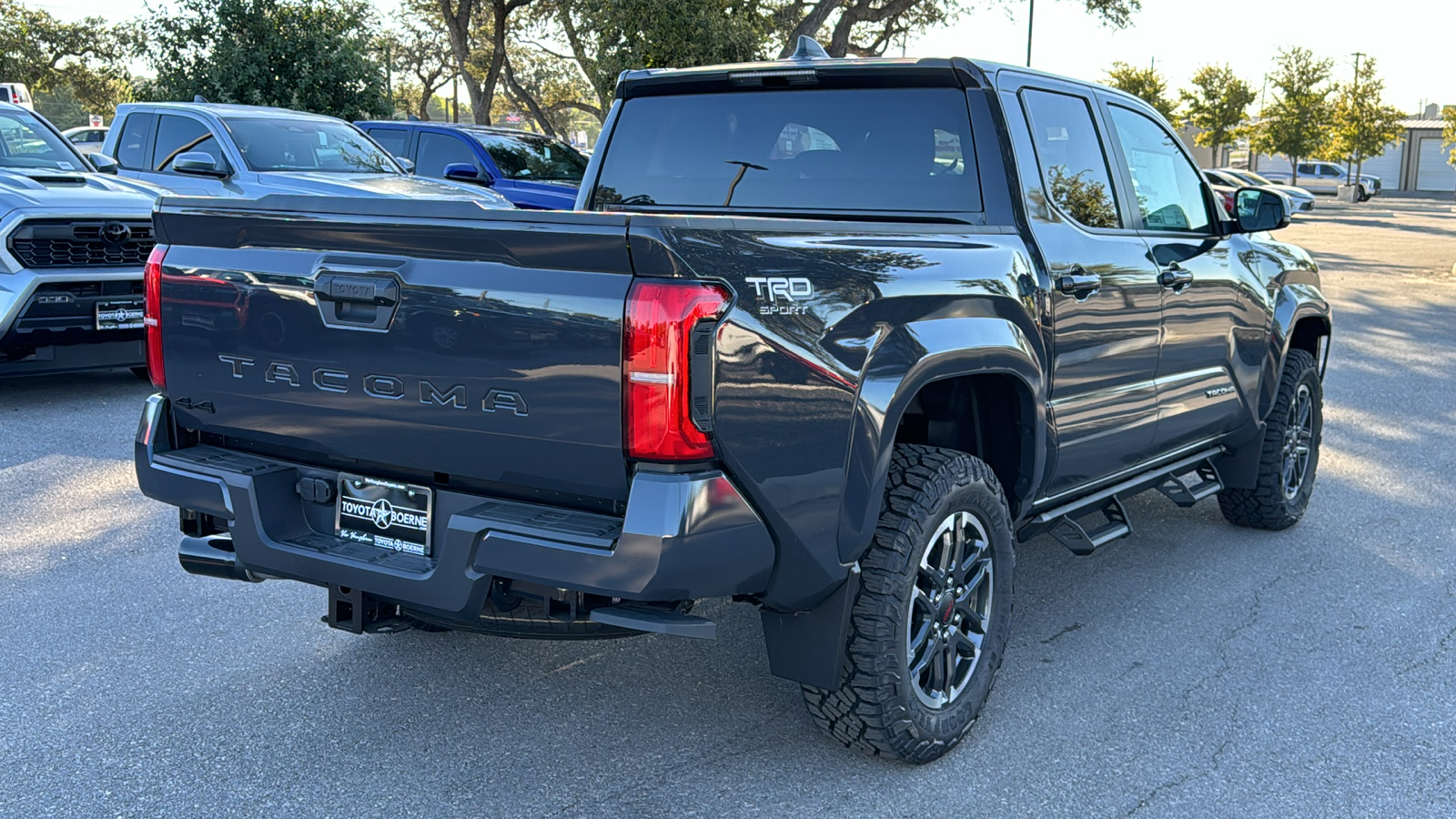 2024 Toyota Tacoma TRD Sport 8