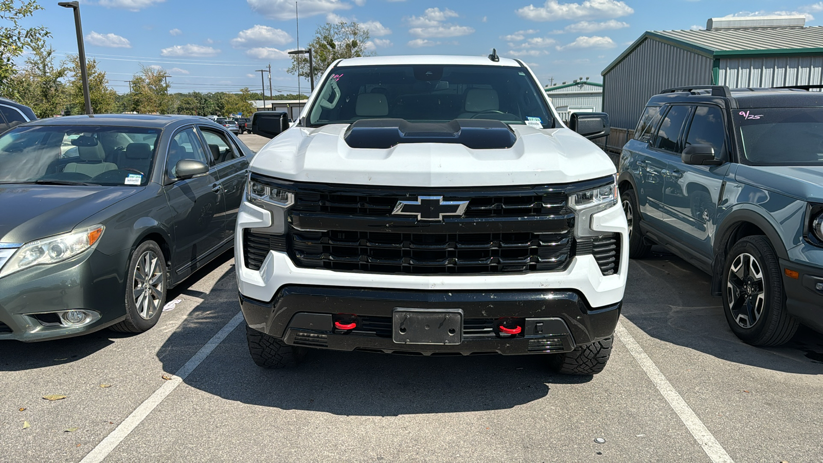 2023 Chevrolet Silverado 1500 LT Trail Boss 2