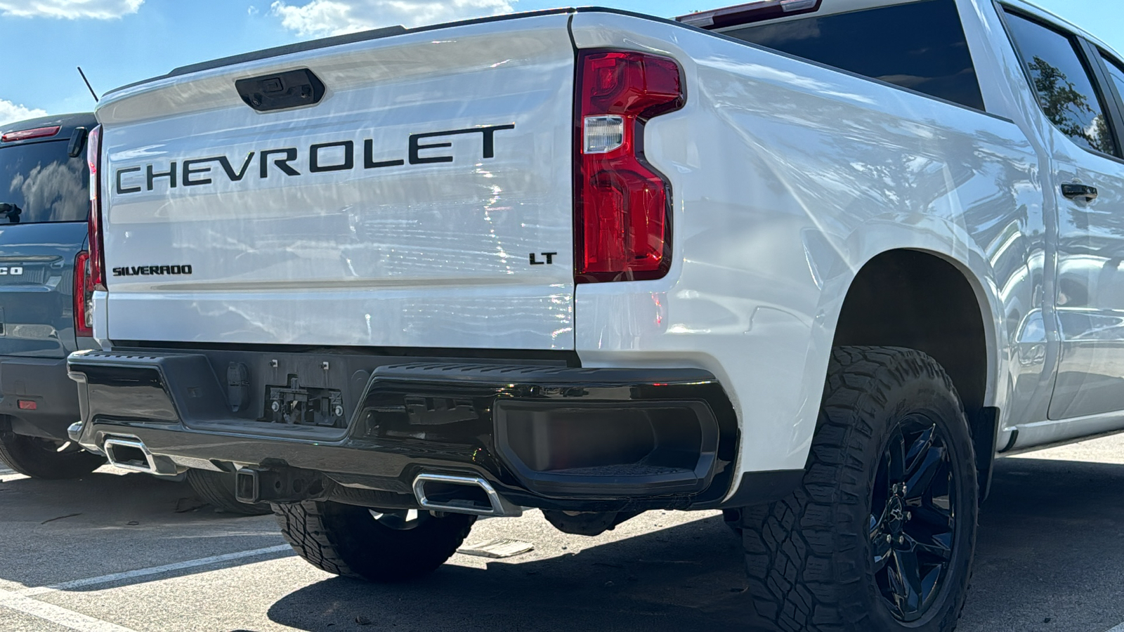 2023 Chevrolet Silverado 1500 LT Trail Boss 8