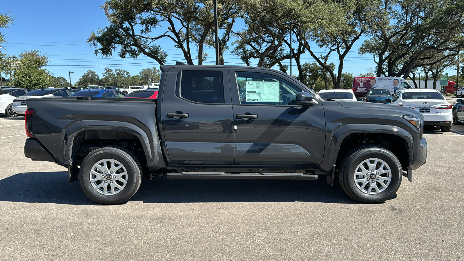 2024 Toyota Tacoma SR 8