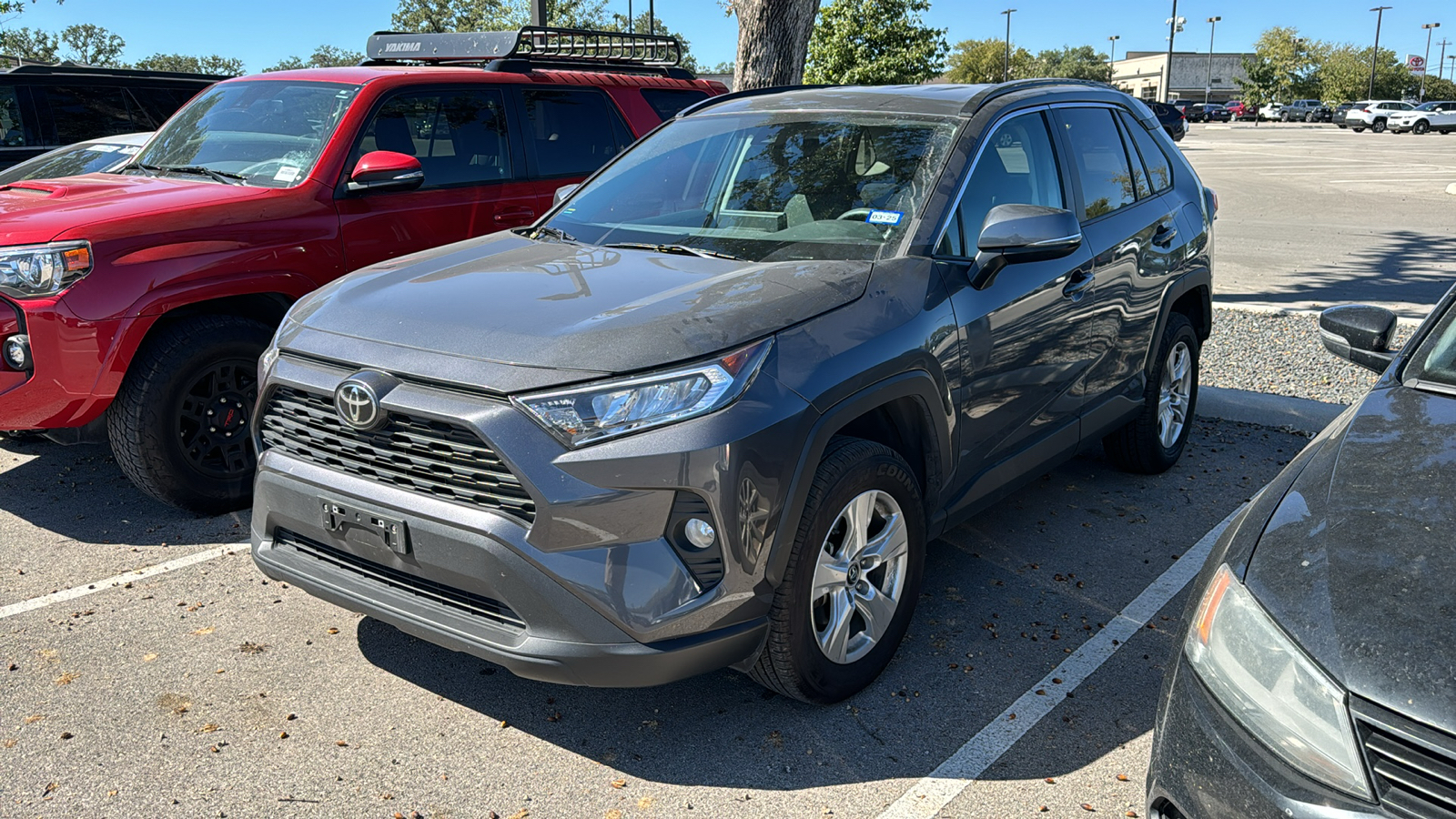 2021 Toyota RAV4 XLE 3