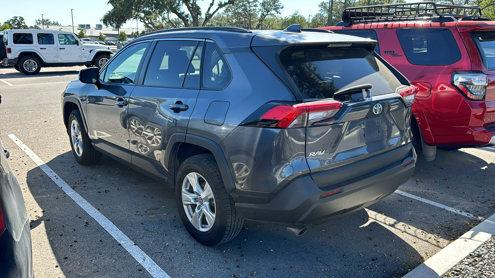 2021 Toyota RAV4 XLE 4