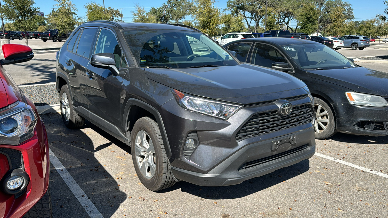 2021 Toyota RAV4 XLE 11