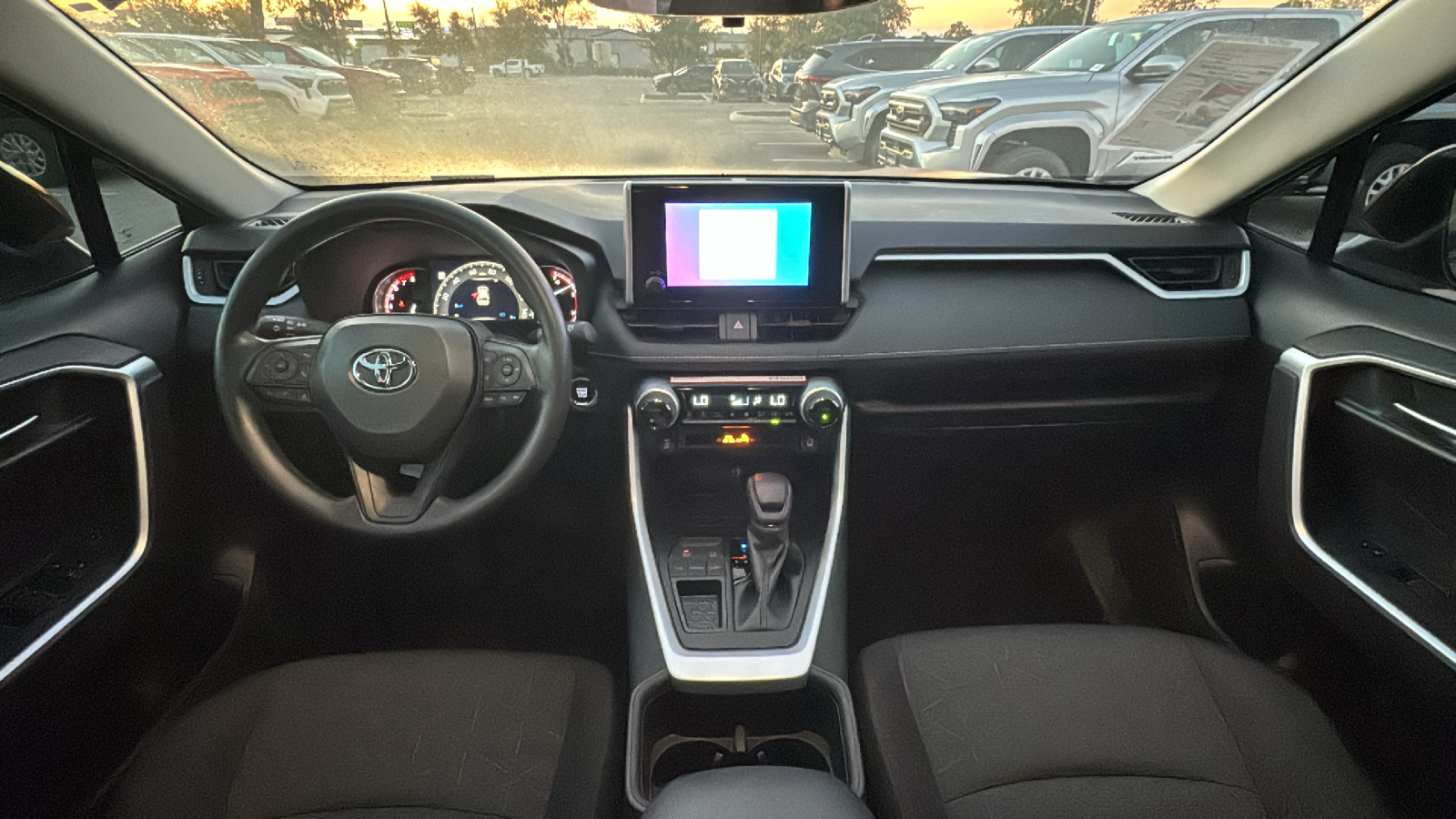 2024 Toyota RAV4 XLE 16