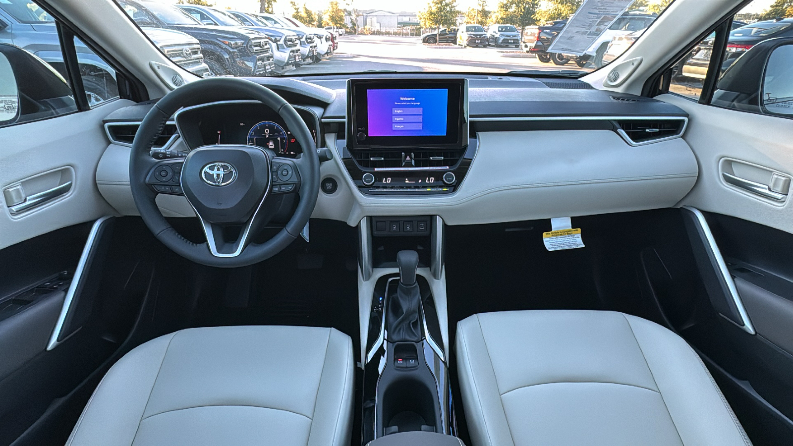 2024 Toyota Corolla Cross XLE 16