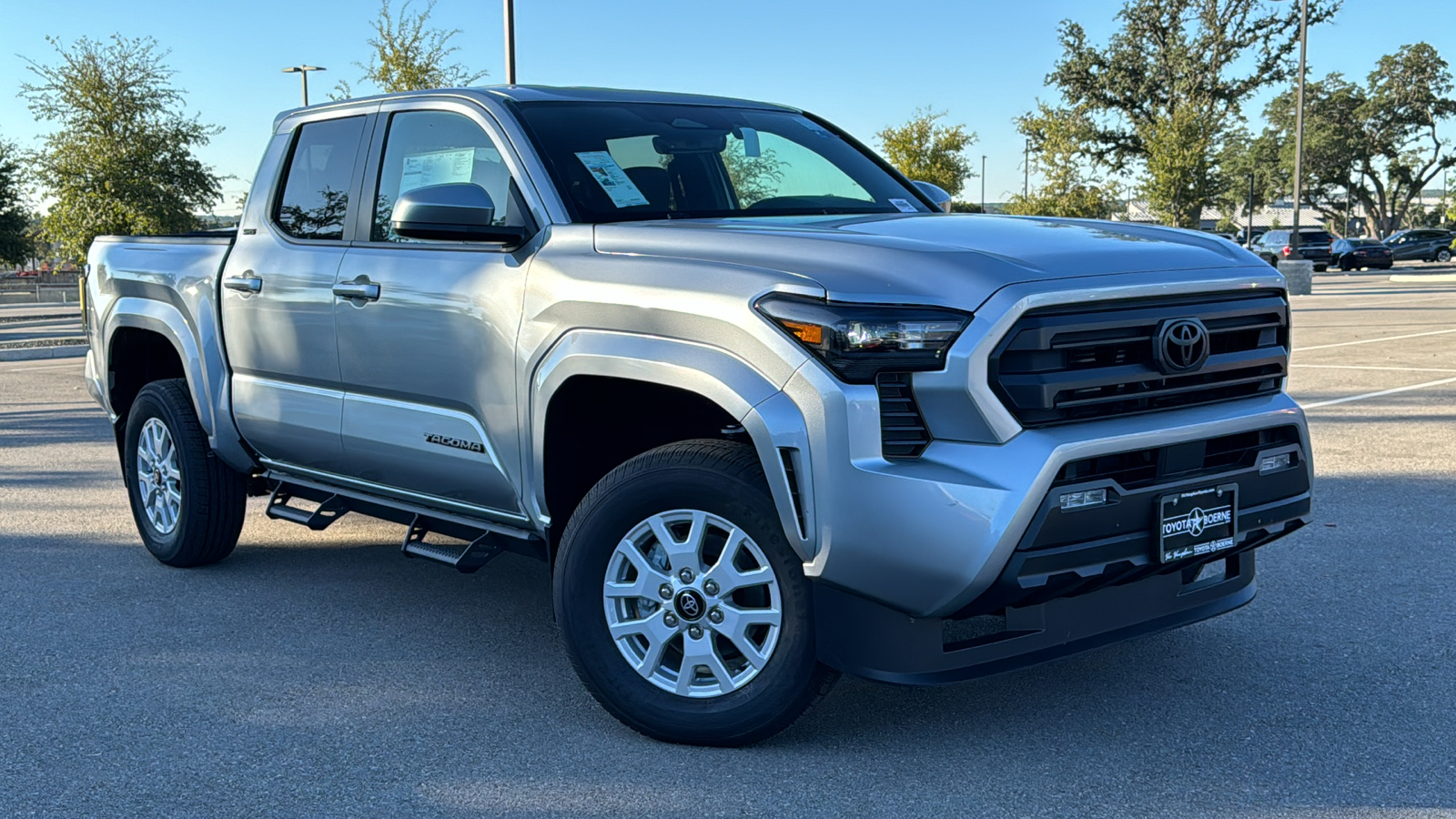 2024 Toyota Tacoma SR5 24