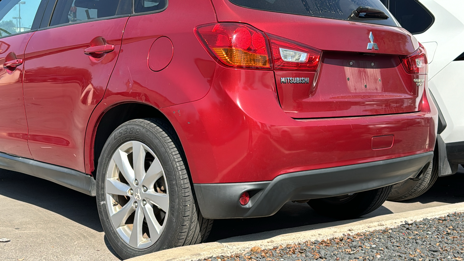 2014 Mitsubishi Outlander Sport ES 8