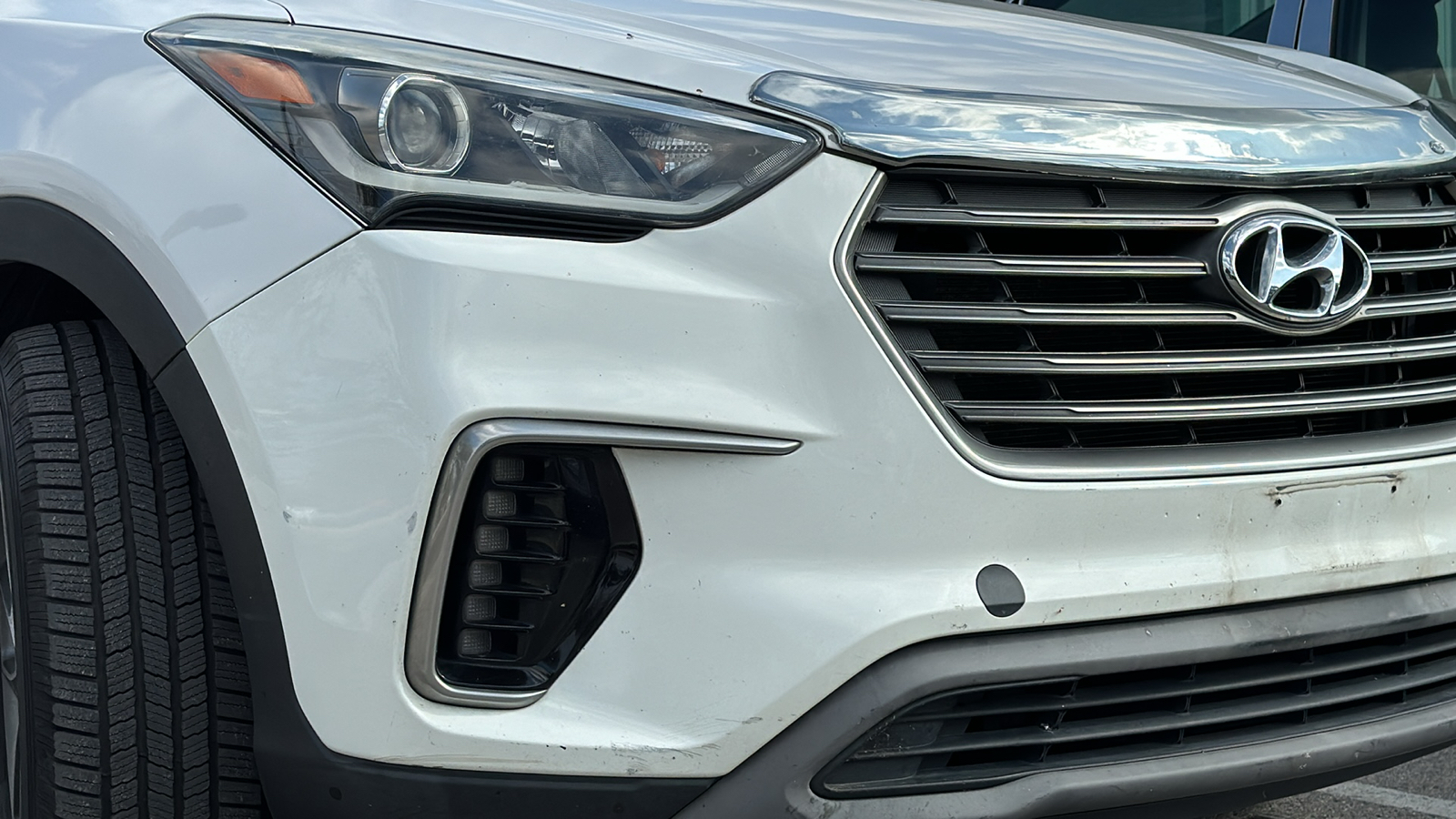 2017 Hyundai Santa Fe SE 11