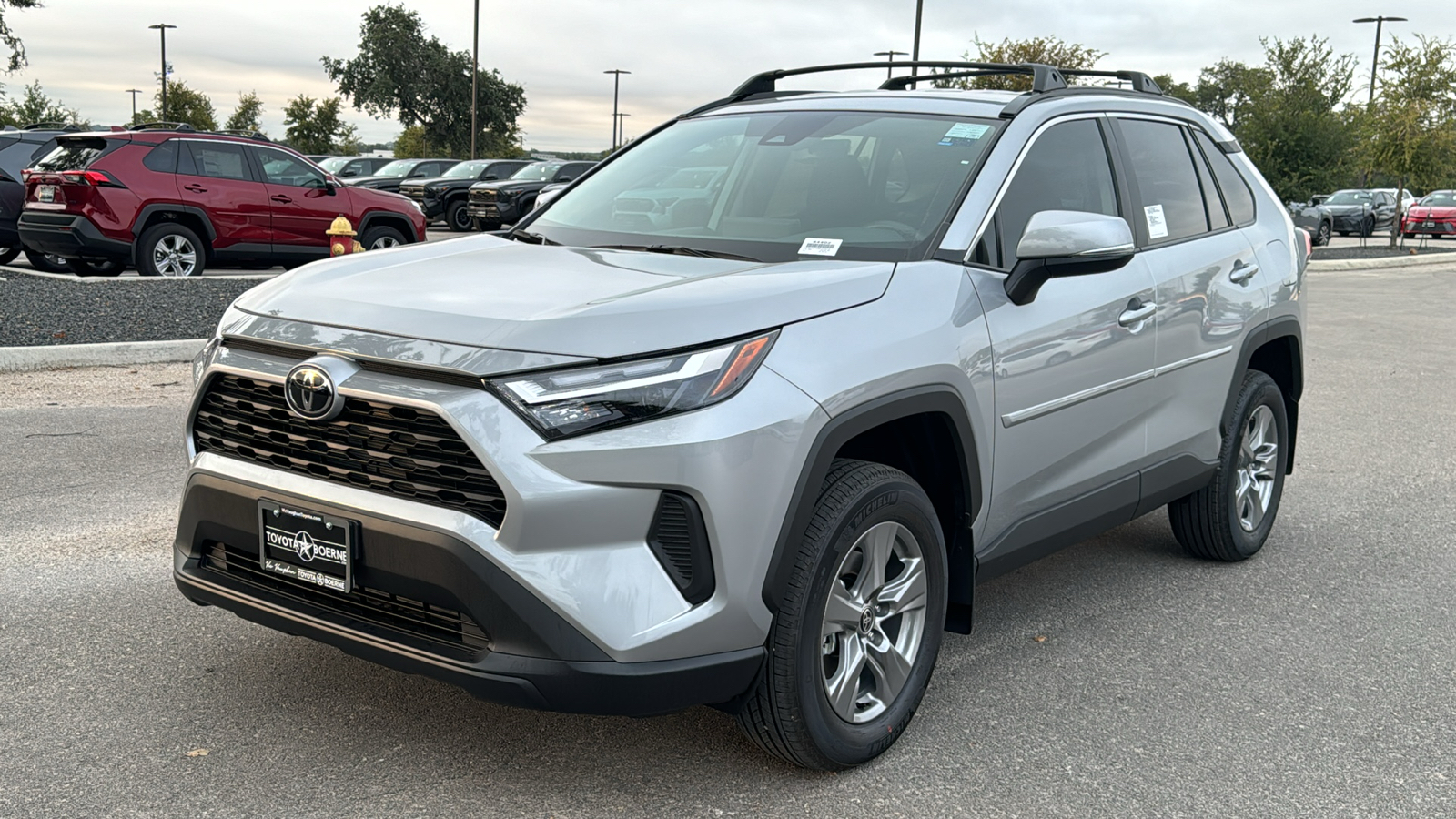 2024 Toyota RAV4 XLE 3