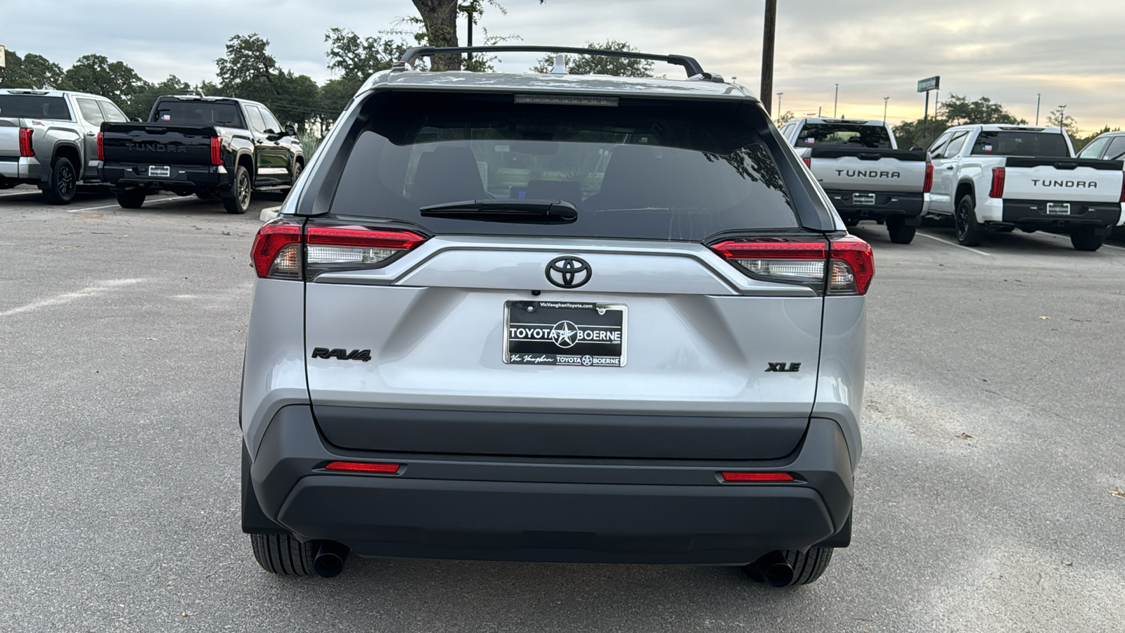 2024 Toyota RAV4 XLE 6