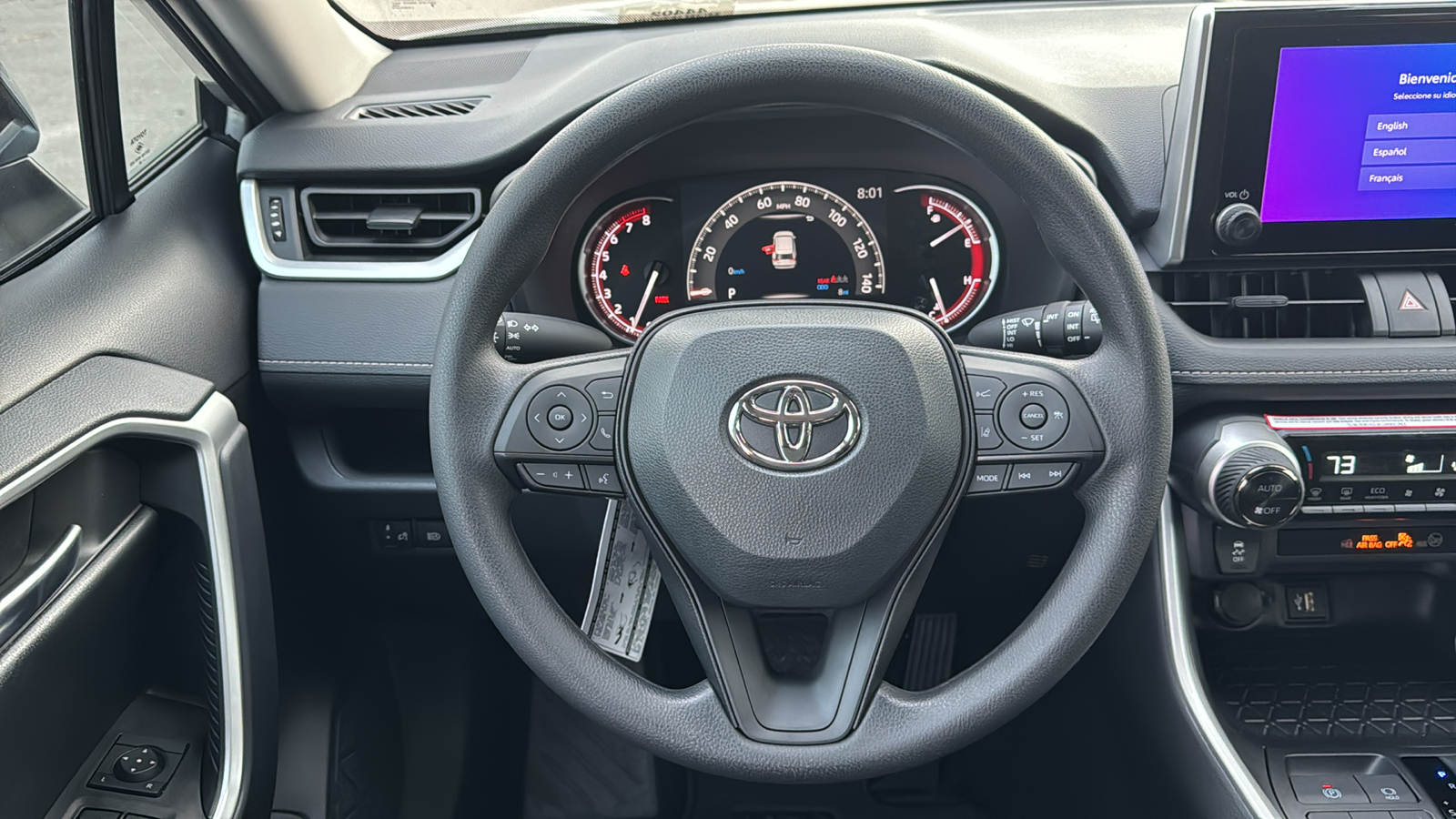 2024 Toyota RAV4 XLE 17