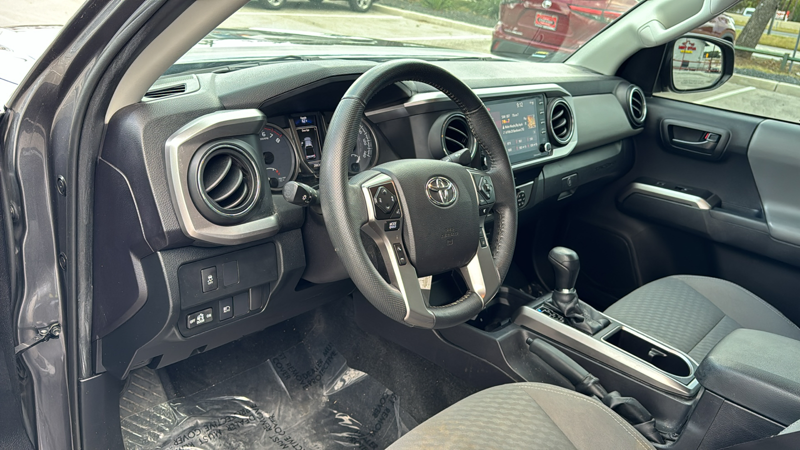 2022 Toyota Tacoma SR5 12