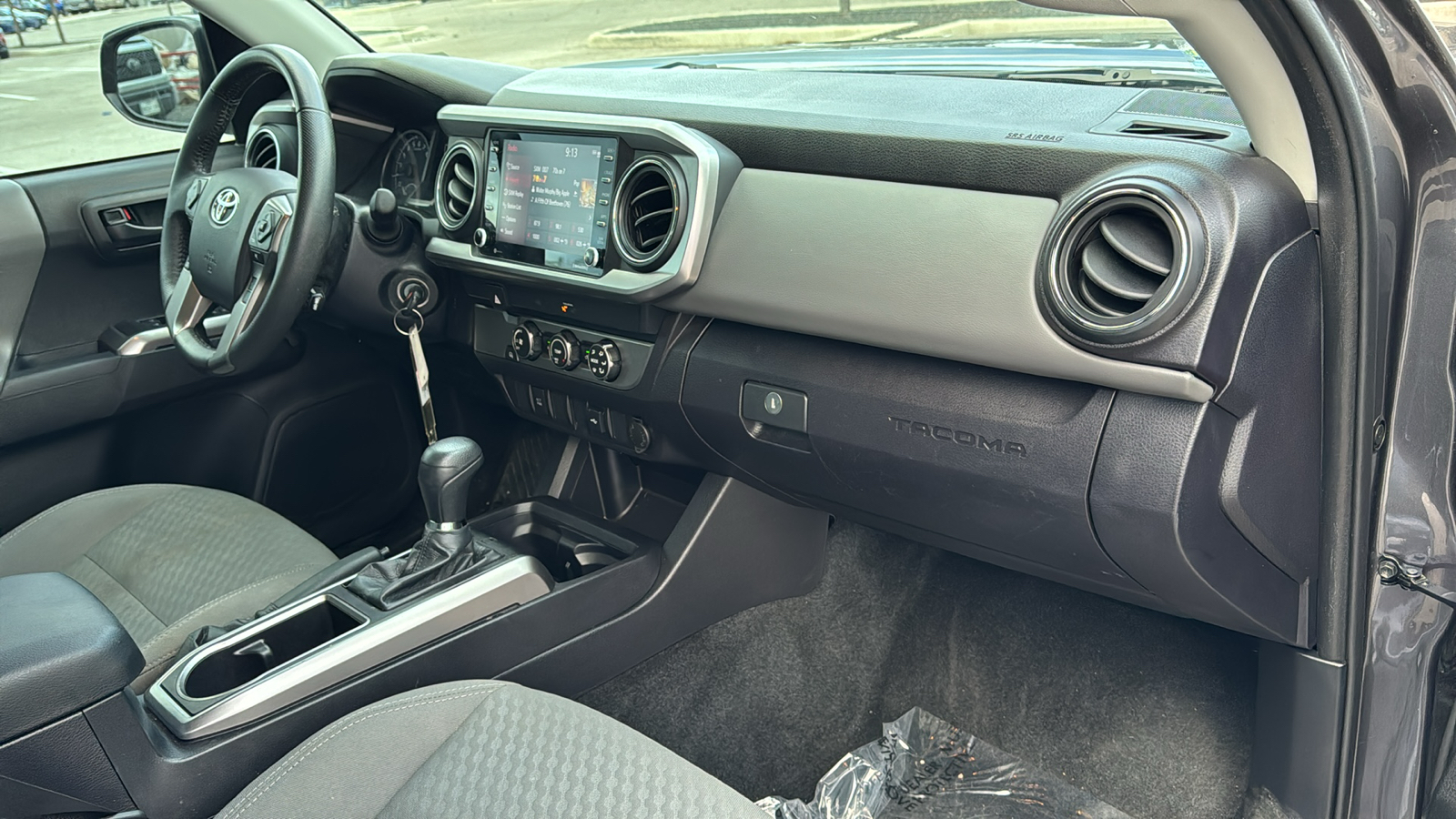 2022 Toyota Tacoma SR5 23